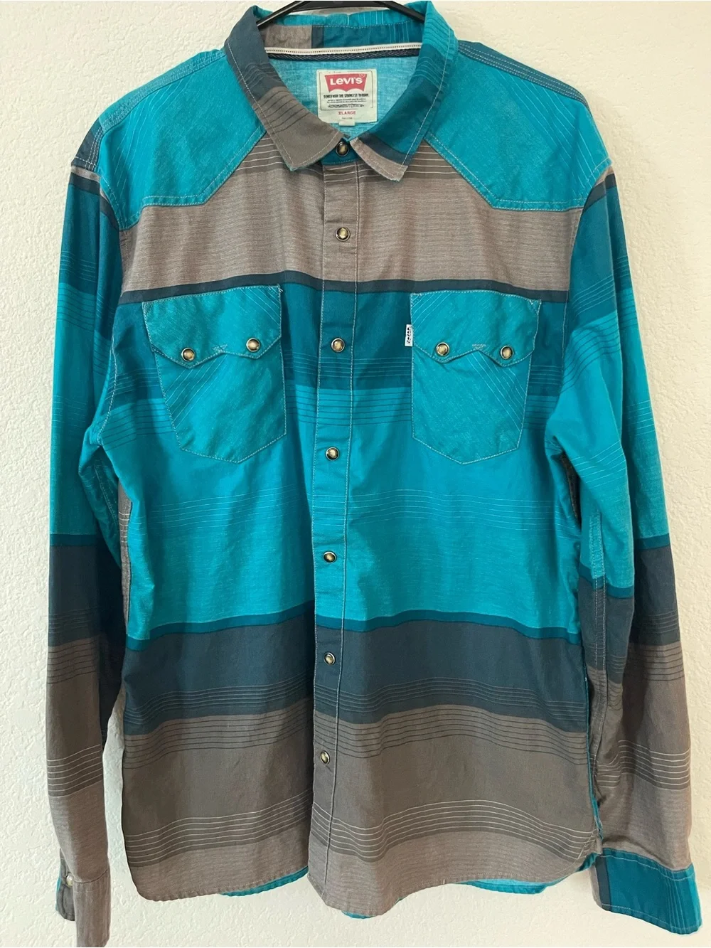 Levi's Men's Teal and Gray Striped Button-Down Shirt